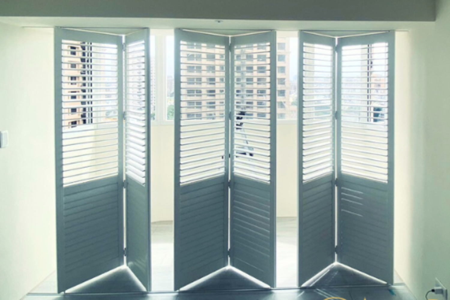 軌道型折門百葉窗拆卸-百葉窗怎麼拆